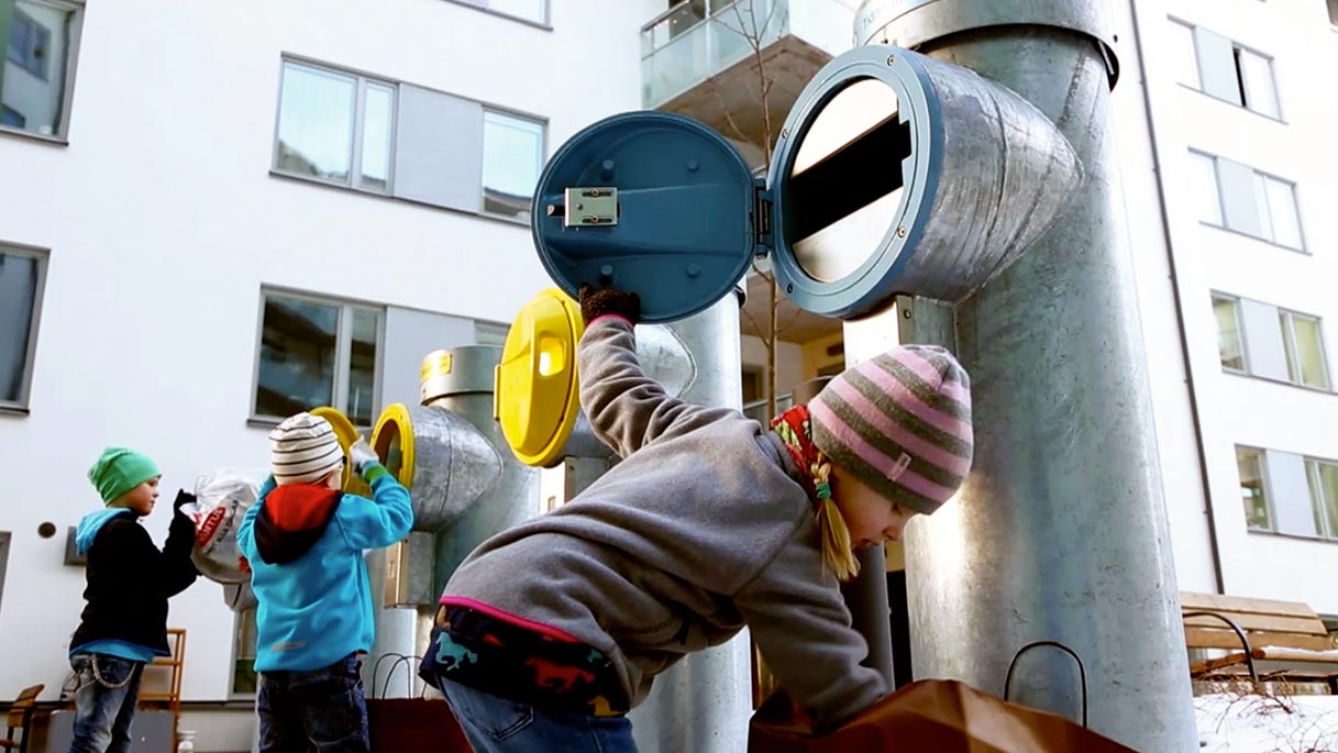 Connected trash cans in a smart city