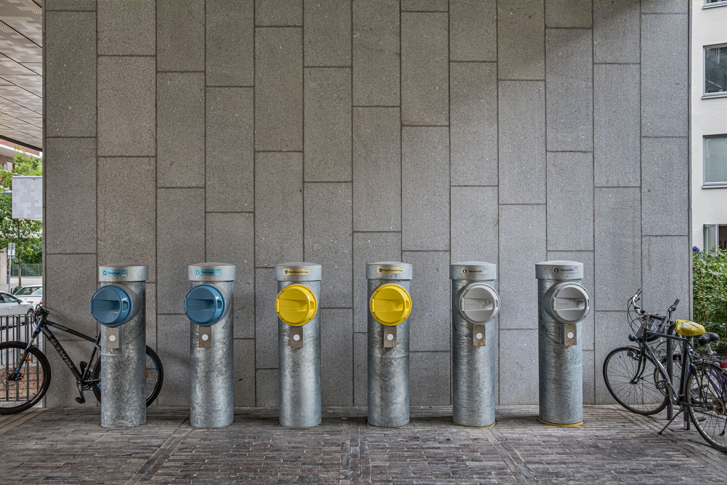Smart waste recycling bins in Sweden
