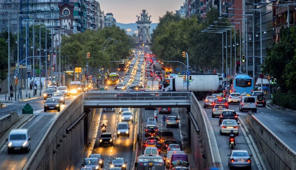 Traffic and parking management in Spanish underpasses
